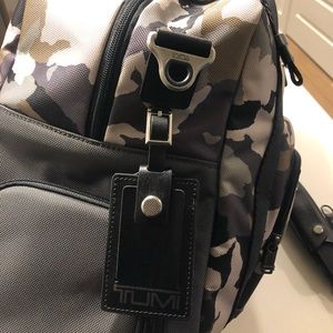 tumi harwood duffel